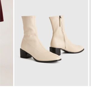 Quince Italian leather Stretch Sock Bootie. Size 7